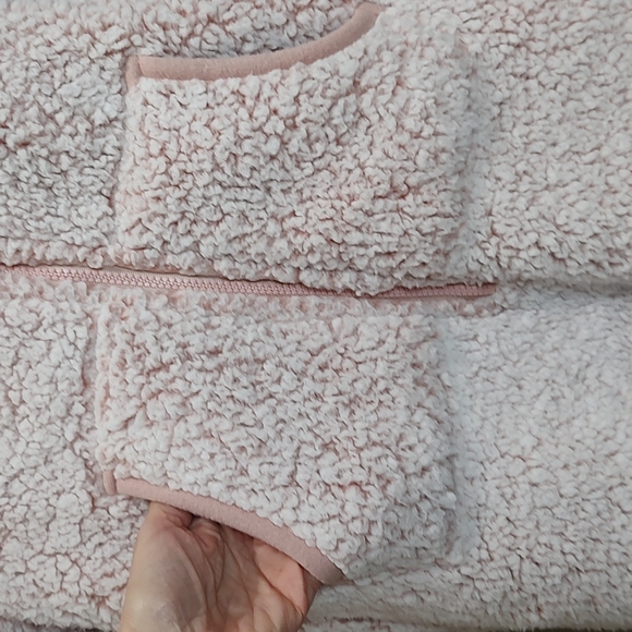 Victoria's Secret PINK Sherpa Hooded Onsie - Picture 4 of 10